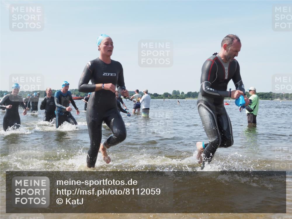 22.06.2025 - Viking Triathlon KatJ http://msf.ph/oto/8112059 22.06.2025 10:40:24 Schwimmen 44, 228, 254, 275, 291, 375, 379, 385, 394, 487, 511, 514, 517, 553, 556 meine-sportfotos.de