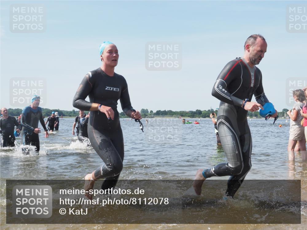 22.06.2025 - Viking Triathlon KatJ http://msf.ph/oto/8112078 22.06.2025 10:40:25 Schwimmen 44, 228, 254, 275, 291, 375, 379, 385, 394, 487, 511, 514, 517, 553, 556, 644 meine-sportfotos.de