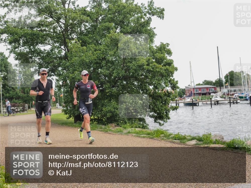 22.06.2025 - Viking Triathlon KatJ http://msf.ph/oto/8112123 22.06.2025 15:04:46 Laufen 221, 461 meine-sportfotos.de
