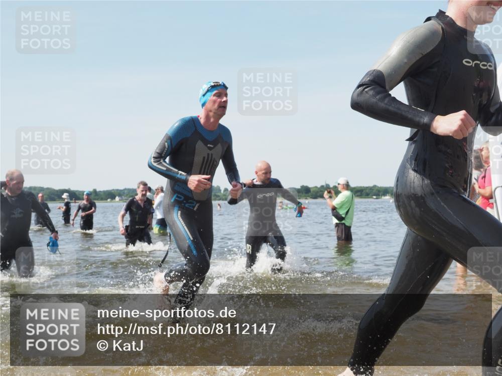 22.06.2025 - Viking Triathlon KatJ http://msf.ph/oto/8112147 22.06.2025 10:40:27 Schwimmen 44, 228, 254, 275, 291, 325, 375, 379, 385, 394, 487, 511, 514, 517, 553, 556, 644, 657 meine-sportfotos.de