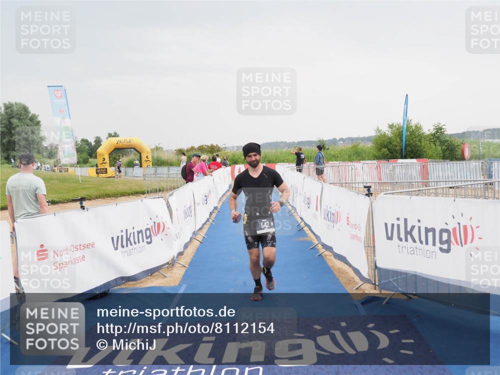 22.06.2025 - Viking Triathlon MichiJ http://msf.ph/oto/8112154 22.06.2025 16:41:11 Ziel 542 meine-sportfotos.de