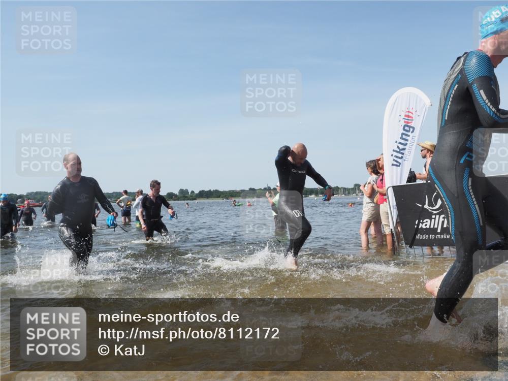 22.06.2025 - Viking Triathlon KatJ http://msf.ph/oto/8112172 22.06.2025 10:40:29 Schwimmen 44, 228, 239, 254, 275, 291, 325, 375, 379, 385, 487, 511, 514, 517, 556, 644, 657 meine-sportfotos.de