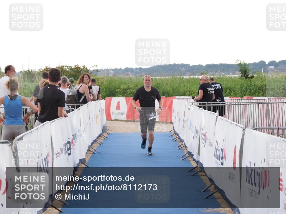 22.06.2025 - Viking Triathlon MichiJ http://msf.ph/oto/8112173 22.06.2025 16:25:20 Ziel 439 meine-sportfotos.de