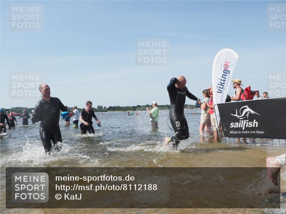 22.06.2025 - Viking Triathlon KatJ http://msf.ph/oto/8112188 22.06.2025 10:40:29 Schwimmen 44, 228, 239, 254, 275, 291, 325, 375, 379, 385, 487, 511, 514, 517, 556, 644, 657 meine-sportfotos.de