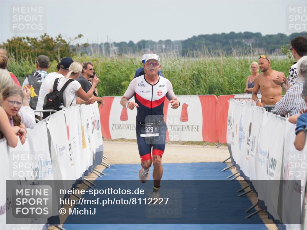 22.06.2025 - Viking Triathlon MichiJ http://msf.ph/oto/8112227 22.06.2025 14:53:41 Ziel 329 meine-sportfotos.de