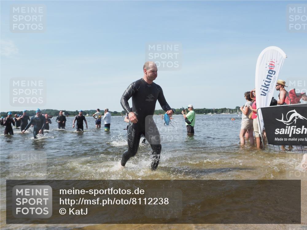 22.06.2025 - Viking Triathlon KatJ http://msf.ph/oto/8112238 22.06.2025 10:40:30 Schwimmen 44, 228, 239, 254, 275, 291, 325, 375, 385, 487, 511, 514, 517, 556, 644, 655, 657 meine-sportfotos.de