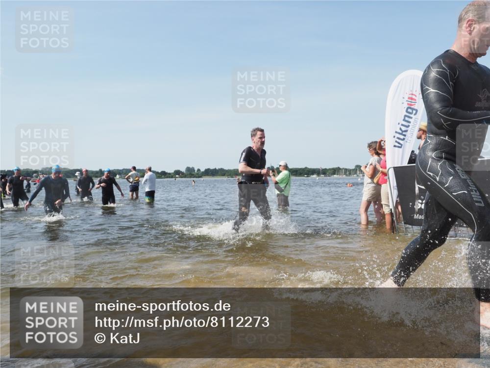 22.06.2025 - Viking Triathlon KatJ http://msf.ph/oto/8112273 22.06.2025 10:40:31 Schwimmen 44, 228, 239, 254, 275, 291, 325, 375, 385, 511, 514, 517, 556, 644, 655, 657 meine-sportfotos.de