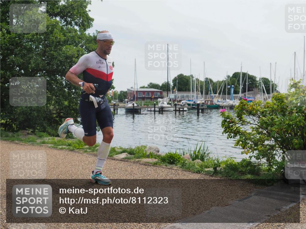 22.06.2025 - Viking Triathlon KatJ http://msf.ph/oto/8112323 22.06.2025 12:48:13 Laufen 122 meine-sportfotos.de