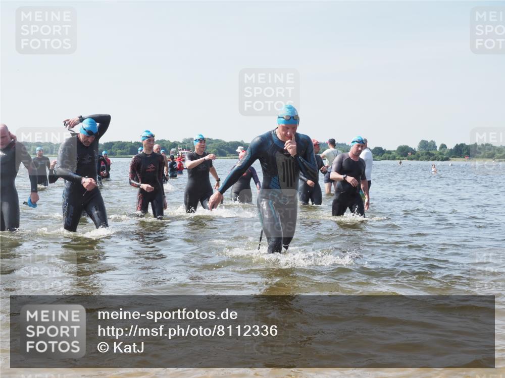 22.06.2025 - Viking Triathlon KatJ http://msf.ph/oto/8112336 22.06.2025 10:40:34 Schwimmen 44, 228, 235, 239, 254, 266, 275, 291, 325, 361, 375, 511, 514, 556, 644, 655, 657 meine-sportfotos.de