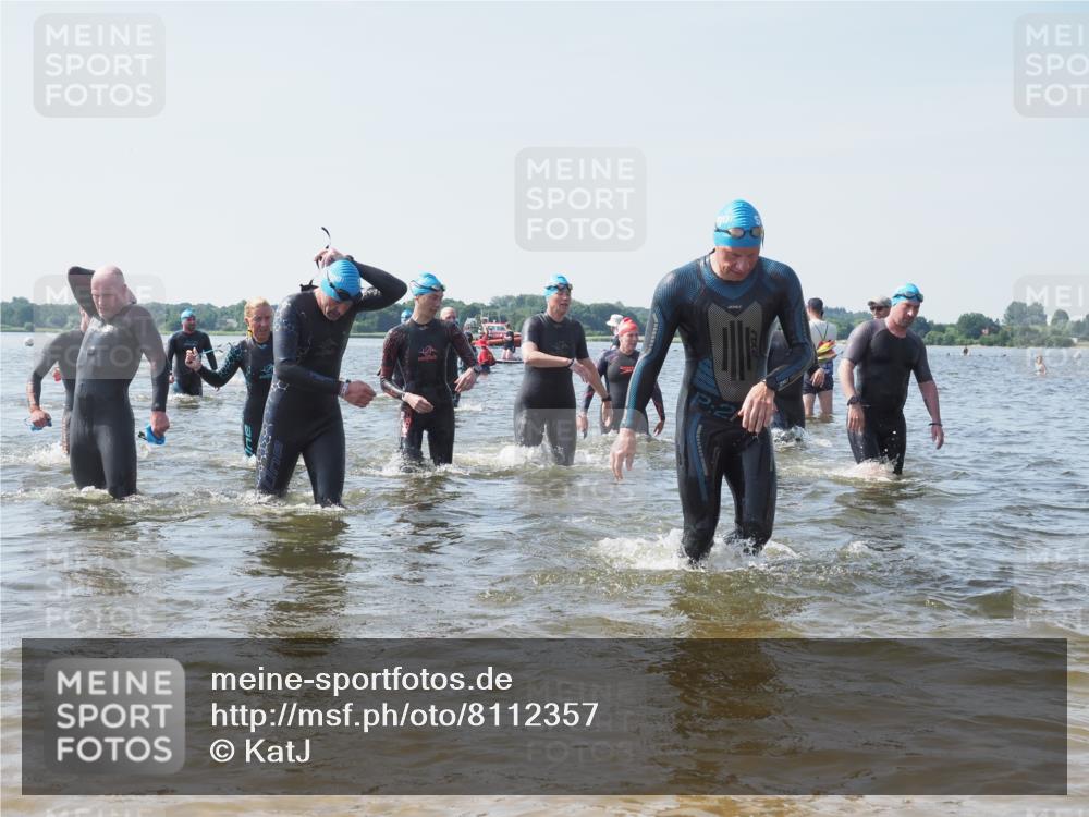 22.06.2025 - Viking Triathlon KatJ http://msf.ph/oto/8112357 22.06.2025 10:40:34 Schwimmen 44, 228, 235, 239, 254, 266, 275, 291, 325, 361, 375, 511, 514, 556, 644, 655, 657 meine-sportfotos.de