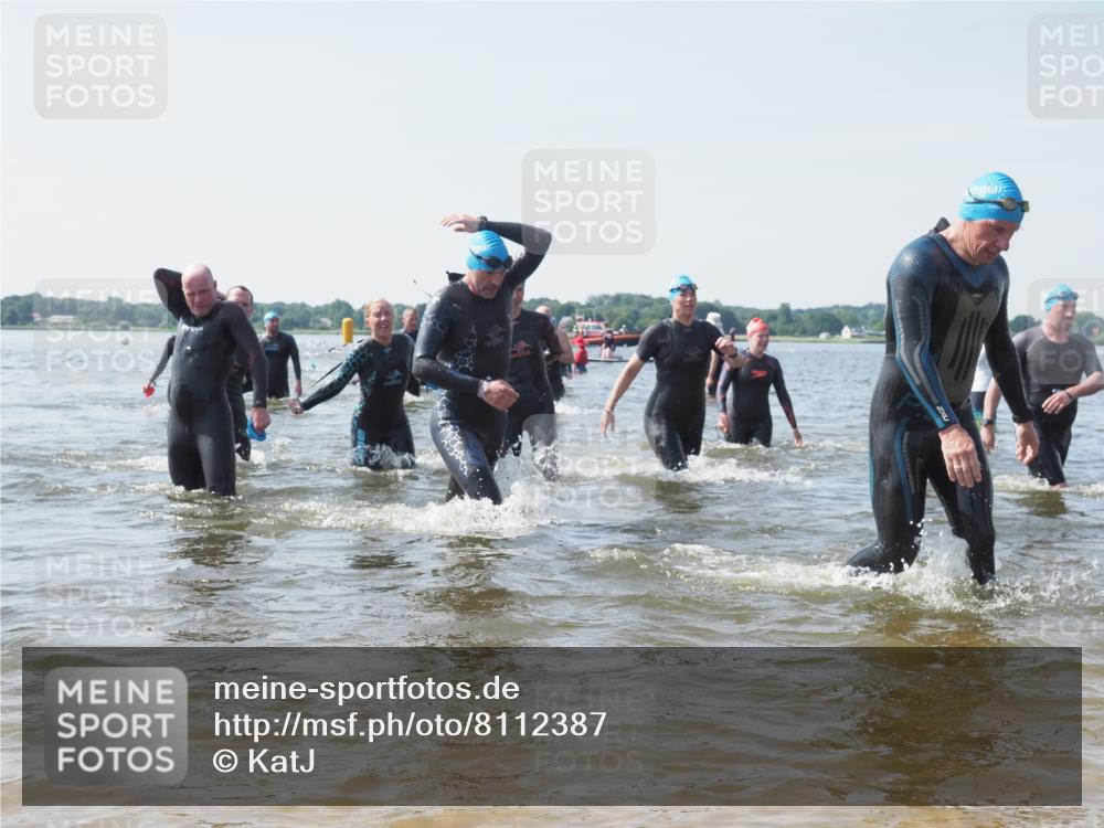 22.06.2025 - Viking Triathlon KatJ http://msf.ph/oto/8112387 22.06.2025 10:40:34 Schwimmen 44, 228, 235, 239, 254, 266, 275, 291, 325, 361, 375, 511, 514, 556, 644, 655, 657 meine-sportfotos.de