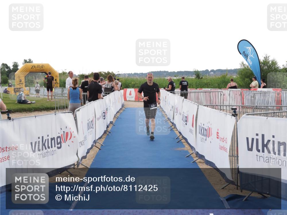 22.06.2025 - Viking Triathlon MichiJ http://msf.ph/oto/8112425 22.06.2025 16:25:22 Ziel 439 meine-sportfotos.de