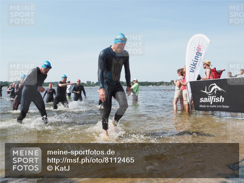 22.06.2025 - Viking Triathlon KatJ http://msf.ph/oto/8112465 22.06.2025 10:40:36 Schwimmen 44, 228, 235, 239, 254, 266, 275, 291, 325, 361, 462, 511, 514, 556, 644, 655, 657 meine-sportfotos.de