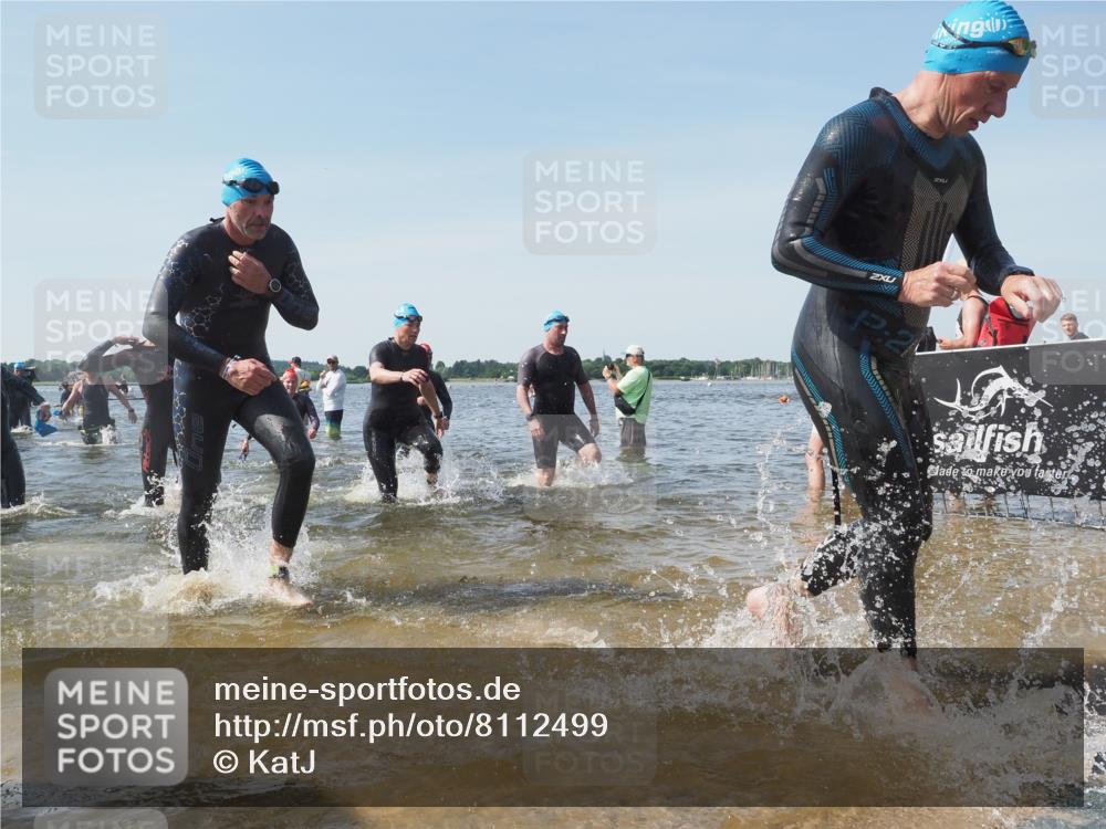 22.06.2025 - Viking Triathlon KatJ http://msf.ph/oto/8112499 22.06.2025 10:40:37 Schwimmen 44, 228, 235, 239, 254, 266, 275, 291, 325, 361, 462, 511, 514, 556, 644, 655, 657 meine-sportfotos.de