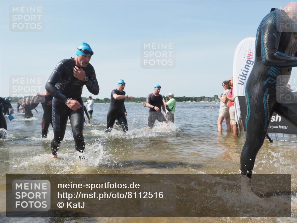 22.06.2025 - Viking Triathlon KatJ http://msf.ph/oto/8112516 22.06.2025 10:40:38 Schwimmen 44, 228, 235, 239, 254, 266, 275, 291, 325, 361, 462, 511, 514, 556, 644, 655, 657 meine-sportfotos.de