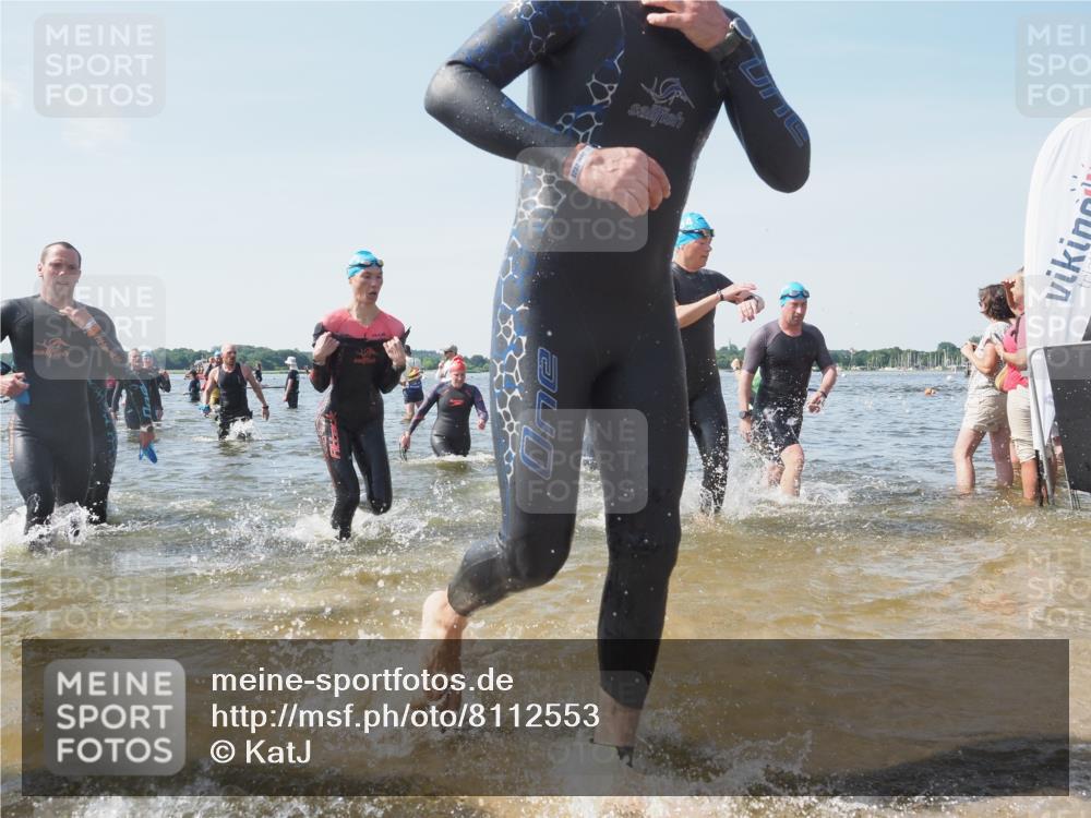 22.06.2025 - Viking Triathlon KatJ http://msf.ph/oto/8112553 22.06.2025 10:40:39 Schwimmen 44, 228, 235, 239, 254, 266, 275, 291, 325, 361, 462, 511, 514, 530, 556, 644, 655, 657 meine-sportfotos.de