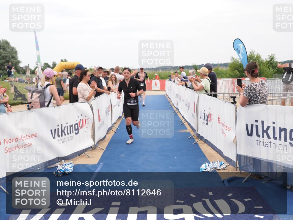 22.06.2025 - Viking Triathlon MichiJ http://msf.ph/oto/8112646 22.06.2025 15:03:18 Ziel 19, 38, 536 meine-sportfotos.de