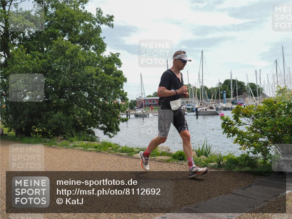 22.06.2025 - Viking Triathlon KatJ http://msf.ph/oto/8112692 22.06.2025 13:22:09 Laufen 34 meine-sportfotos.de