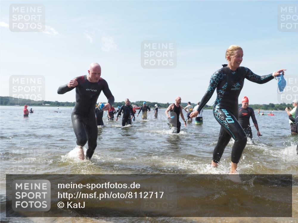 22.06.2025 - Viking Triathlon KatJ http://msf.ph/oto/8112717 22.06.2025 10:40:41 Schwimmen 44, 59, 228, 235, 239, 266, 275, 291, 325, 361, 462, 514, 530, 556, 644, 655, 657 meine-sportfotos.de