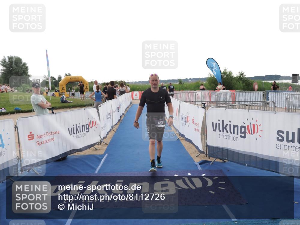 22.06.2025 - Viking Triathlon MichiJ http://msf.ph/oto/8112726 22.06.2025 16:25:24 Ziel 439 meine-sportfotos.de