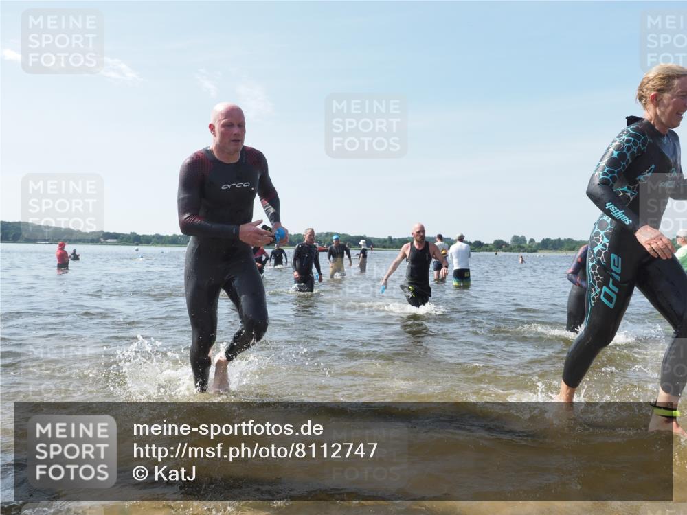 22.06.2025 - Viking Triathlon KatJ http://msf.ph/oto/8112747 22.06.2025 10:40:42 Schwimmen 44, 59, 228, 235, 239, 266, 275, 291, 325, 361, 397, 462, 514, 530, 556, 644, 655, 657 meine-sportfotos.de