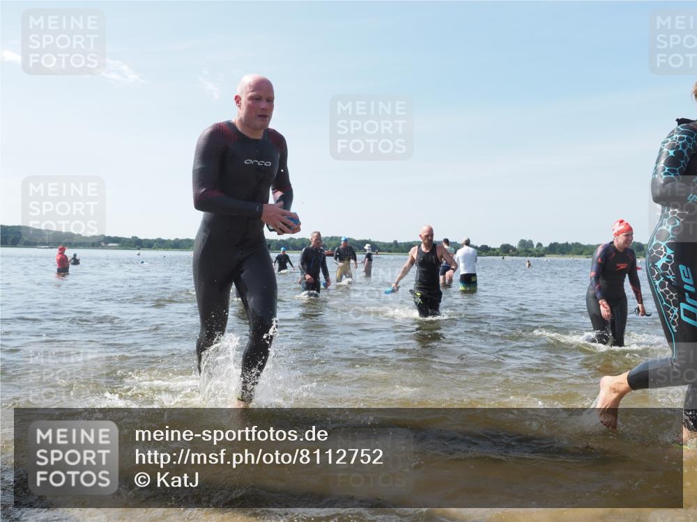 22.06.2025 - Viking Triathlon KatJ http://msf.ph/oto/8112752 22.06.2025 10:40:42 Schwimmen 44, 59, 228, 235, 239, 266, 275, 291, 325, 361, 397, 462, 514, 530, 556, 644, 655, 657 meine-sportfotos.de