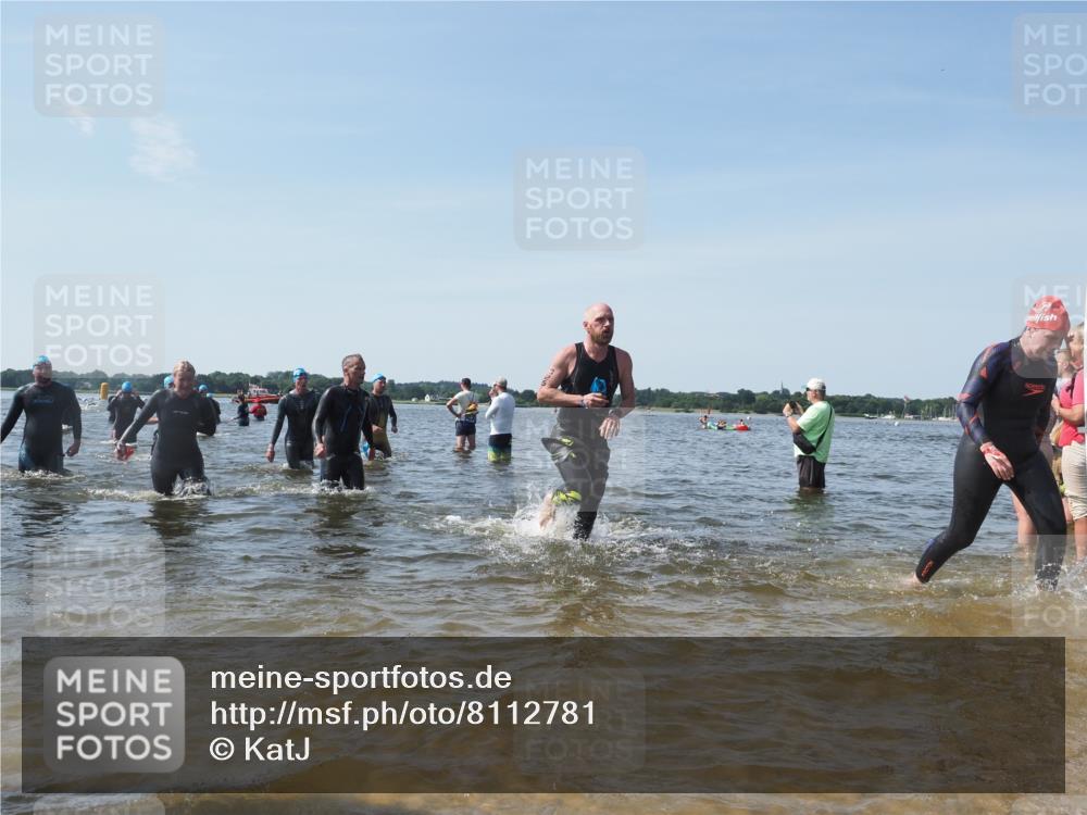 22.06.2025 - Viking Triathlon KatJ http://msf.ph/oto/8112781 22.06.2025 10:40:44 Schwimmen 59, 235, 239, 266, 275, 325, 361, 397, 462, 514, 530, 556, 644, 655, 657 meine-sportfotos.de