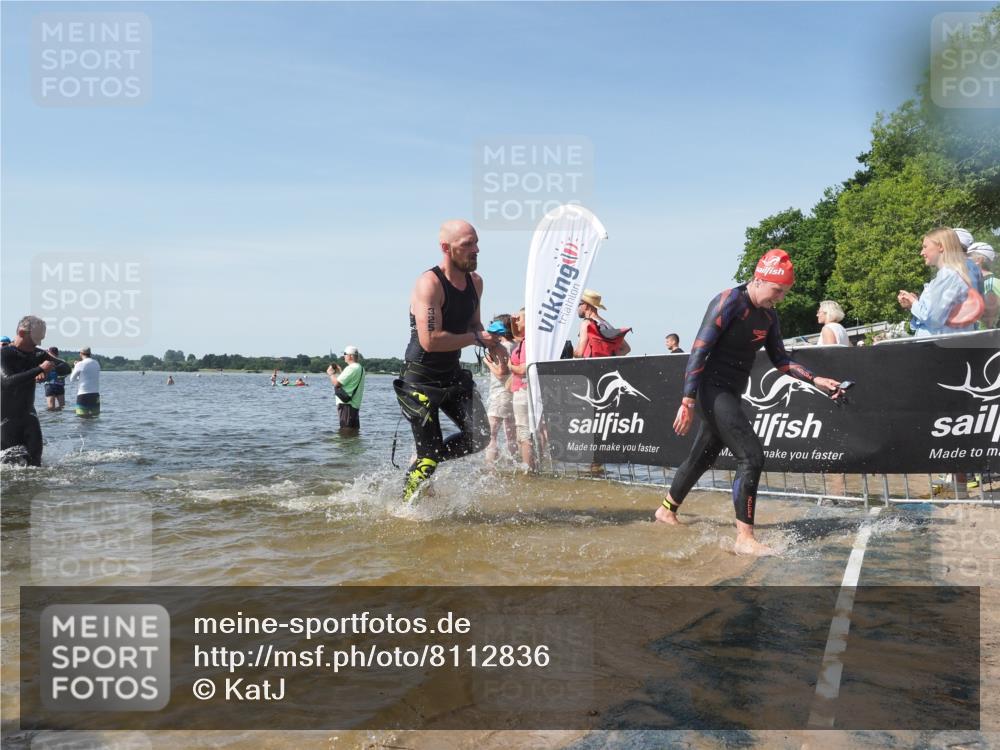 22.06.2025 - Viking Triathlon KatJ http://msf.ph/oto/8112836 22.06.2025 10:40:45 Schwimmen 59, 235, 239, 266, 325, 361, 397, 462, 530, 644, 655, 657 meine-sportfotos.de