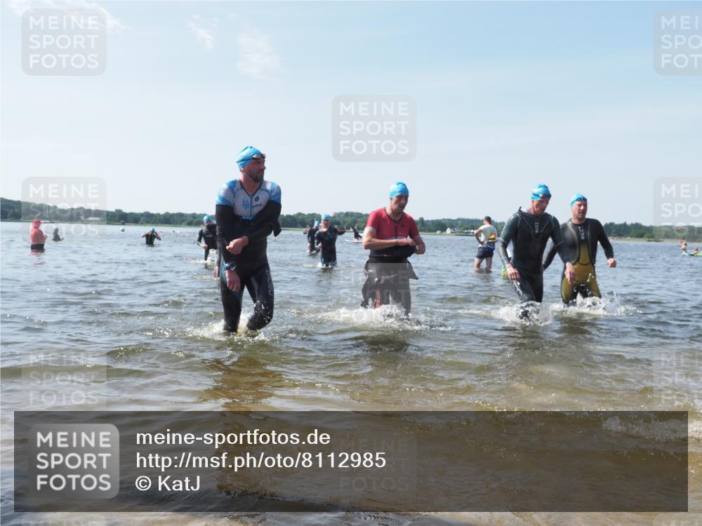 22.06.2025 - Viking Triathlon KatJ http://msf.ph/oto/8112985 22.06.2025 10:40:49 Schwimmen 59, 235, 239, 266, 361, 397, 462, 530, 655 meine-sportfotos.de