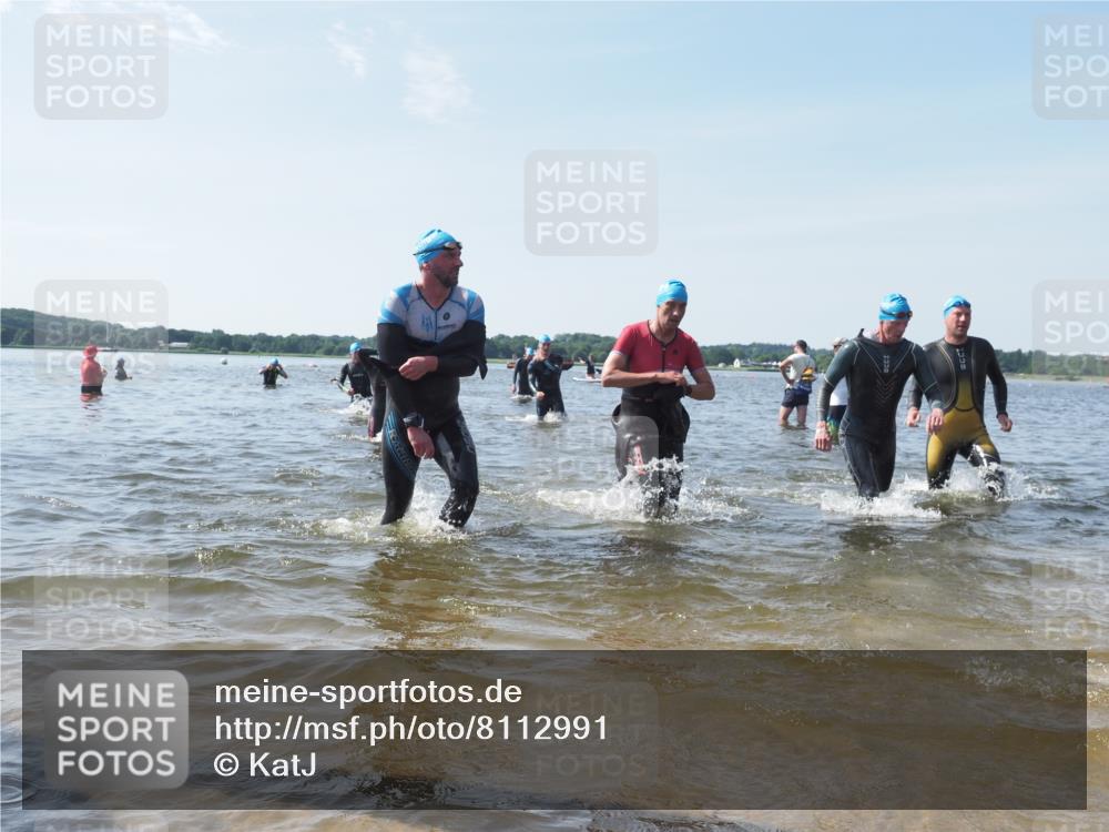 22.06.2025 - Viking Triathlon KatJ http://msf.ph/oto/8112991 22.06.2025 10:40:49 Schwimmen 59, 235, 239, 266, 361, 397, 462, 530, 655 meine-sportfotos.de