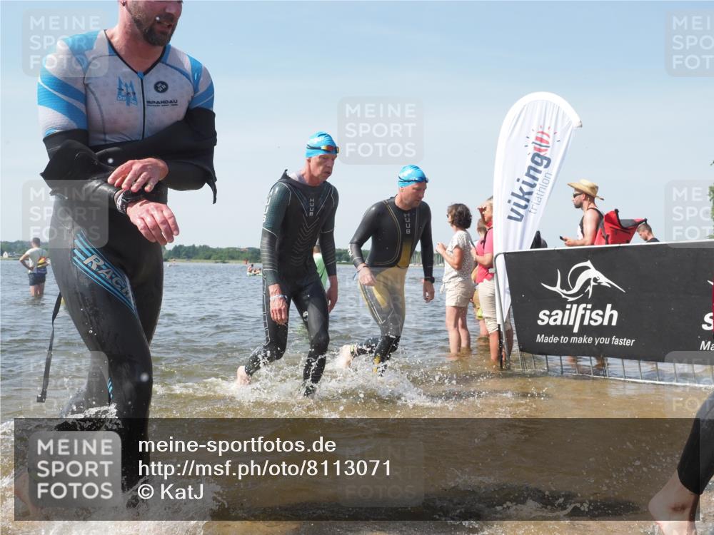 22.06.2025 - Viking Triathlon KatJ http://msf.ph/oto/8113071 22.06.2025 10:40:52 Schwimmen 59, 235, 266, 361, 389, 397, 462, 530 meine-sportfotos.de