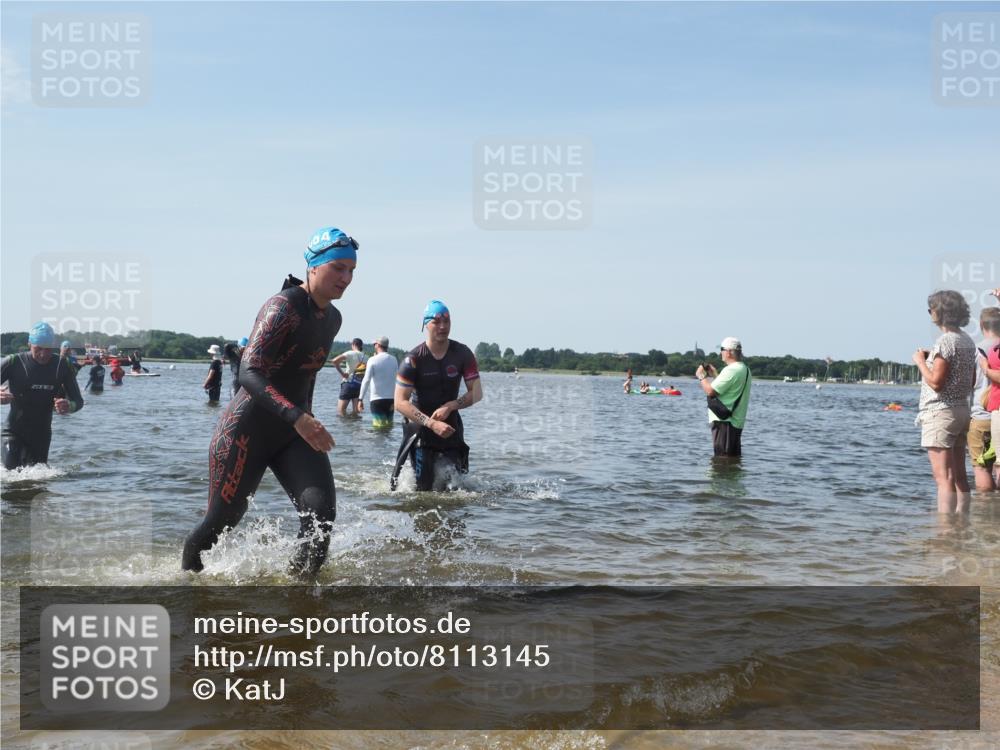 22.06.2025 - Viking Triathlon KatJ http://msf.ph/oto/8113145 22.06.2025 10:40:57 Schwimmen 59, 153, 389, 397, 496, 530 meine-sportfotos.de