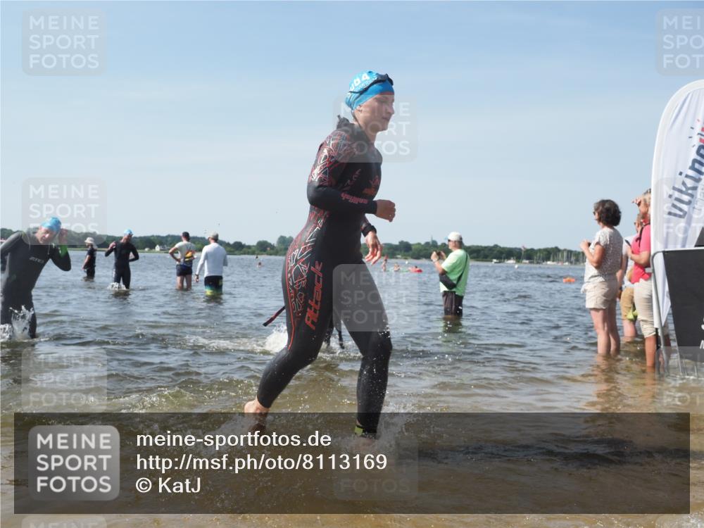 22.06.2025 - Viking Triathlon KatJ http://msf.ph/oto/8113169 22.06.2025 10:40:58 Schwimmen 59, 153, 389, 397, 496, 530 meine-sportfotos.de