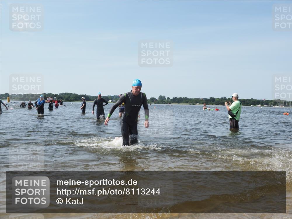 22.06.2025 - Viking Triathlon KatJ http://msf.ph/oto/8113244 22.06.2025 10:40:59 Schwimmen 59, 153, 389, 397, 496, 530 meine-sportfotos.de