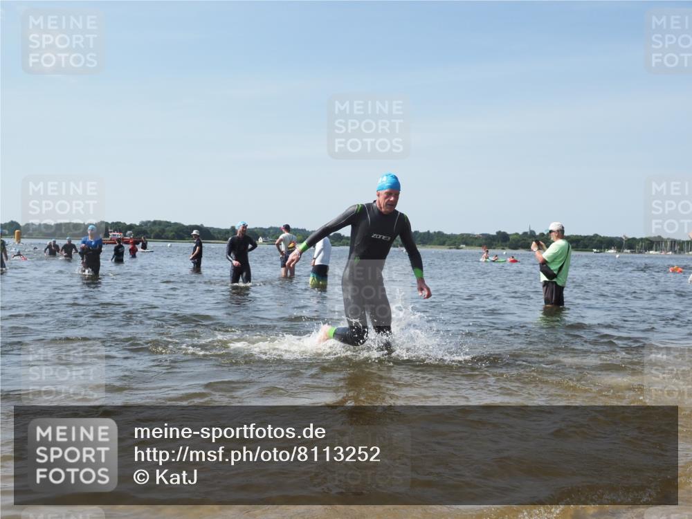 22.06.2025 - Viking Triathlon KatJ http://msf.ph/oto/8113252 22.06.2025 10:41:00 Schwimmen 59, 153, 389, 397, 496, 530 meine-sportfotos.de