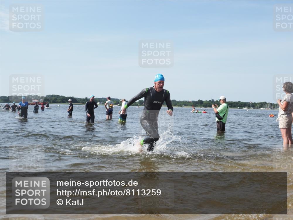 22.06.2025 - Viking Triathlon KatJ http://msf.ph/oto/8113259 22.06.2025 10:41:00 Schwimmen 59, 153, 389, 397, 496, 530 meine-sportfotos.de