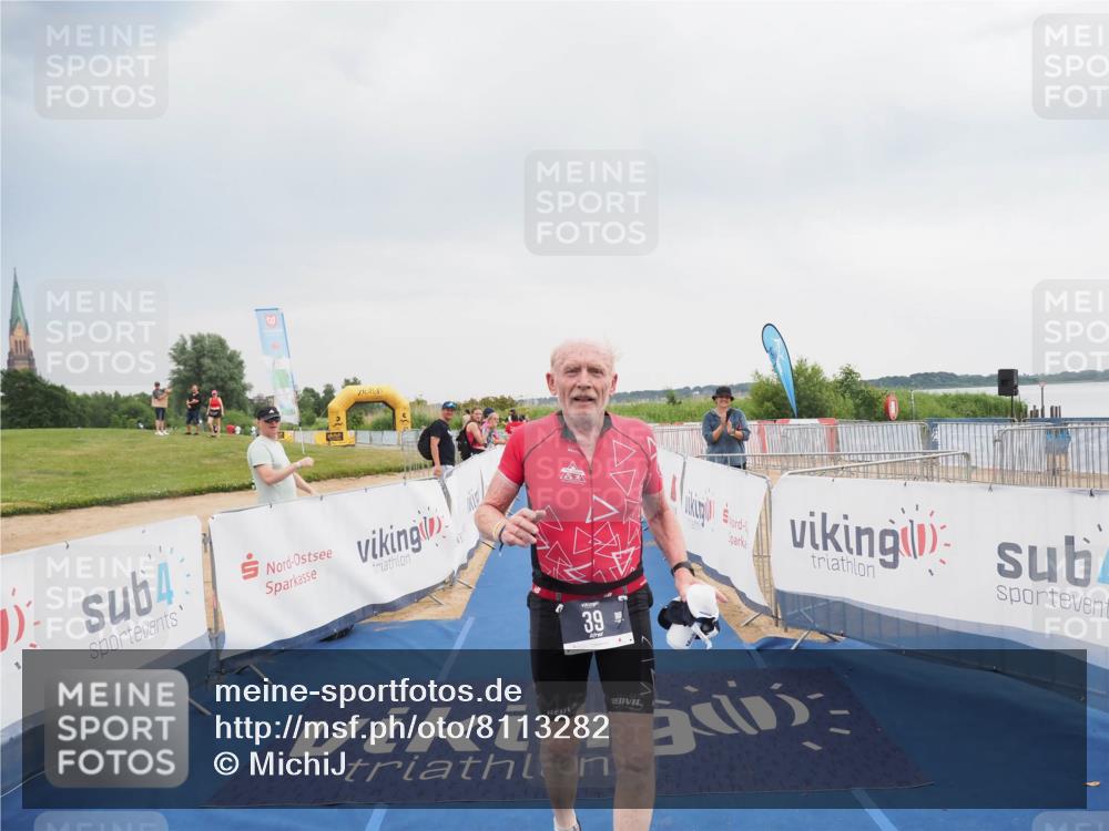 22.06.2025 - Viking Triathlon MichiJ http://msf.ph/oto/8113282 22.06.2025 16:43:17 Ziel 39 meine-sportfotos.de