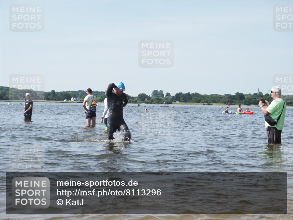 22.06.2025 - Viking Triathlon KatJ http://msf.ph/oto/8113296 22.06.2025 10:41:03 Schwimmen 153, 314, 389, 397, 496, 631 meine-sportfotos.de