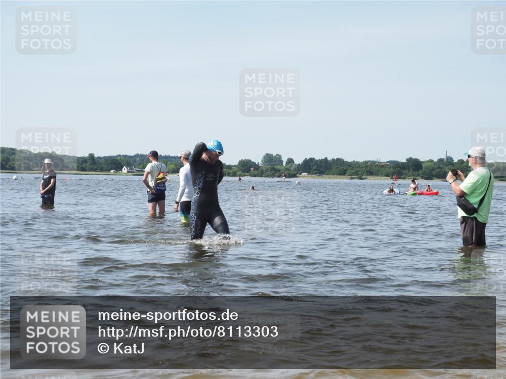 22.06.2025 - Viking Triathlon KatJ http://msf.ph/oto/8113303 22.06.2025 10:41:03 Schwimmen 153, 314, 389, 397, 496, 631 meine-sportfotos.de