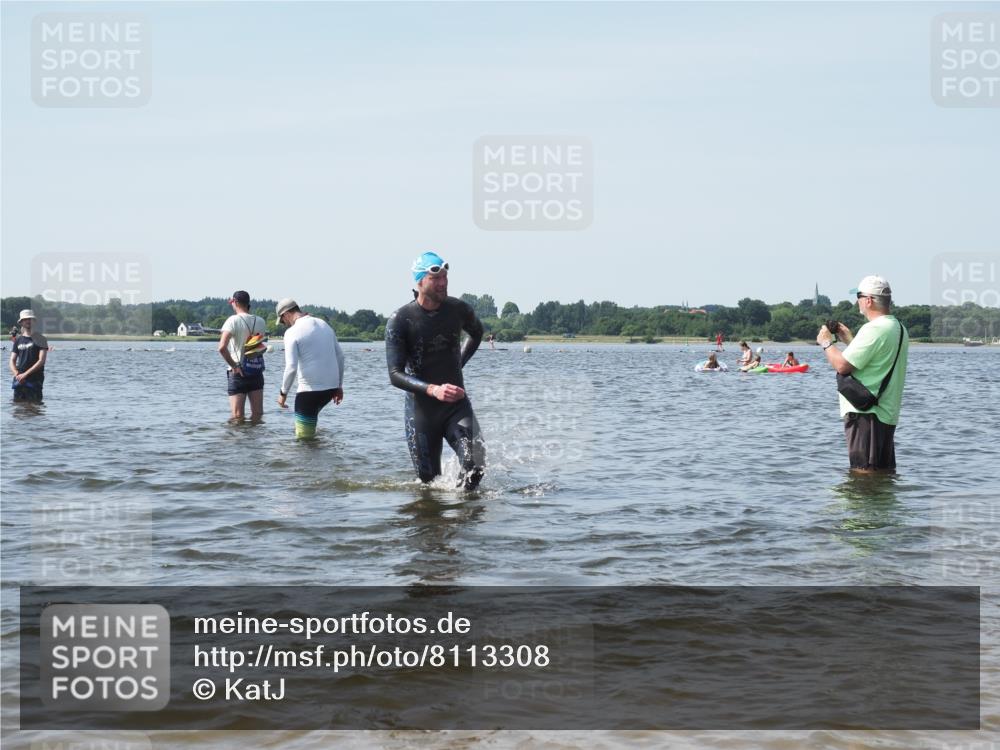 22.06.2025 - Viking Triathlon KatJ http://msf.ph/oto/8113308 22.06.2025 10:41:04 Schwimmen 153, 314, 389, 496, 631 meine-sportfotos.de