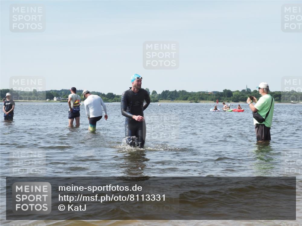 22.06.2025 - Viking Triathlon KatJ http://msf.ph/oto/8113331 22.06.2025 10:41:05 Schwimmen 153, 314, 389, 496, 631 meine-sportfotos.de