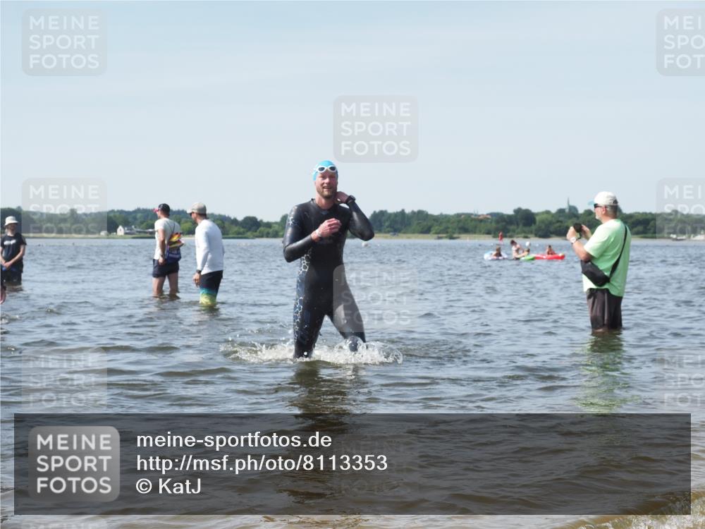 22.06.2025 - Viking Triathlon KatJ http://msf.ph/oto/8113353 22.06.2025 10:41:06 Schwimmen 153, 314, 389, 496, 631 meine-sportfotos.de