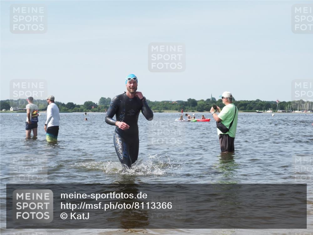 22.06.2025 - Viking Triathlon KatJ http://msf.ph/oto/8113366 22.06.2025 10:41:06 Schwimmen 153, 314, 389, 496, 631 meine-sportfotos.de