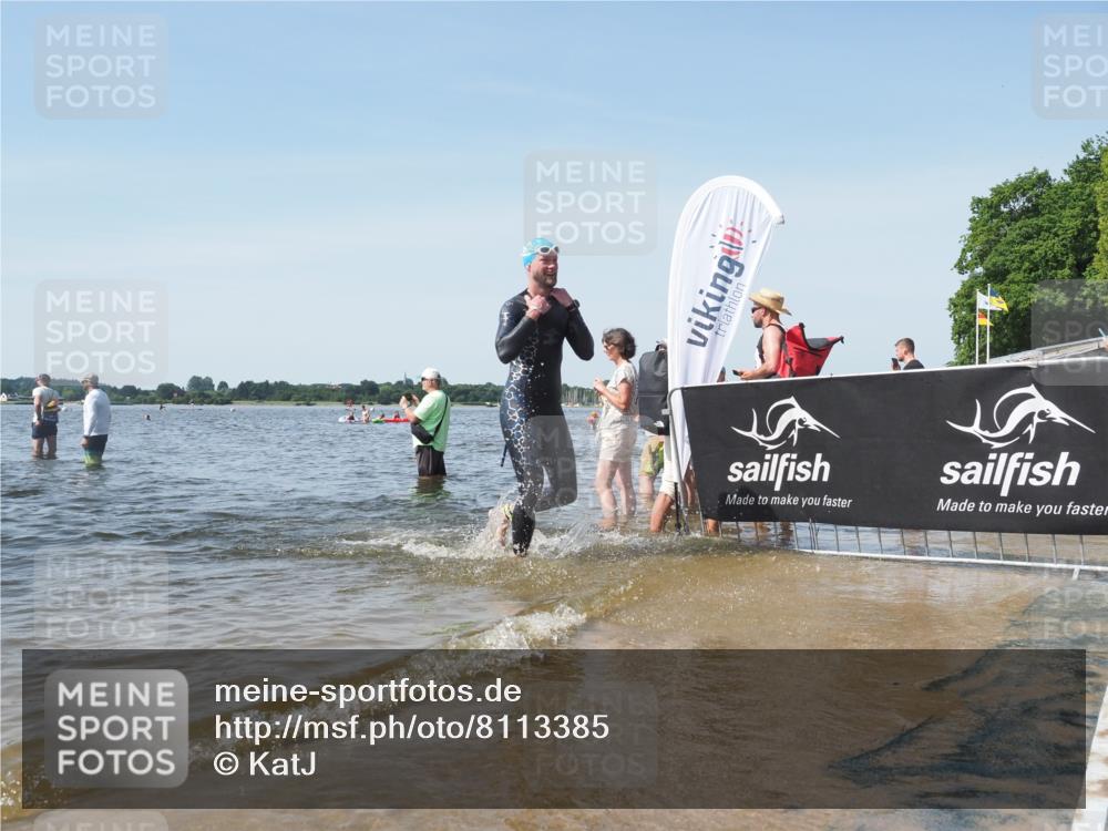 22.06.2025 - Viking Triathlon KatJ http://msf.ph/oto/8113385 22.06.2025 10:41:09 Schwimmen 153, 314, 389, 496, 631 meine-sportfotos.de