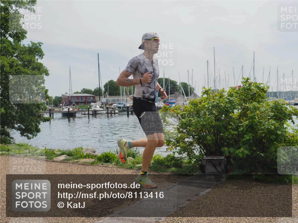 22.06.2025 - Viking Triathlon KatJ http://msf.ph/oto/8113416 22.06.2025 12:50:54 Laufen 485 meine-sportfotos.de