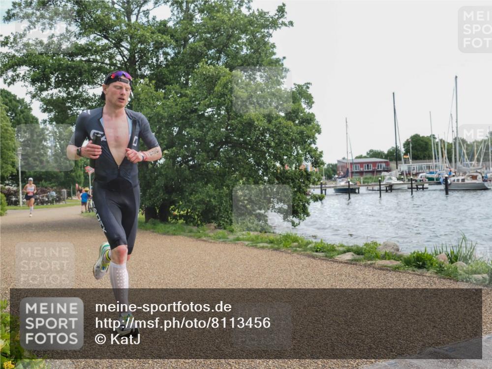 22.06.2025 - Viking Triathlon KatJ http://msf.ph/oto/8113456 22.06.2025 13:23:06 Laufen 526 meine-sportfotos.de