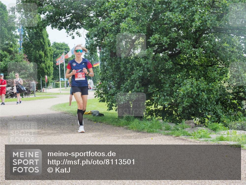22.06.2025 - Viking Triathlon KatJ http://msf.ph/oto/8113501 22.06.2025 12:51:01 Laufen 648 meine-sportfotos.de