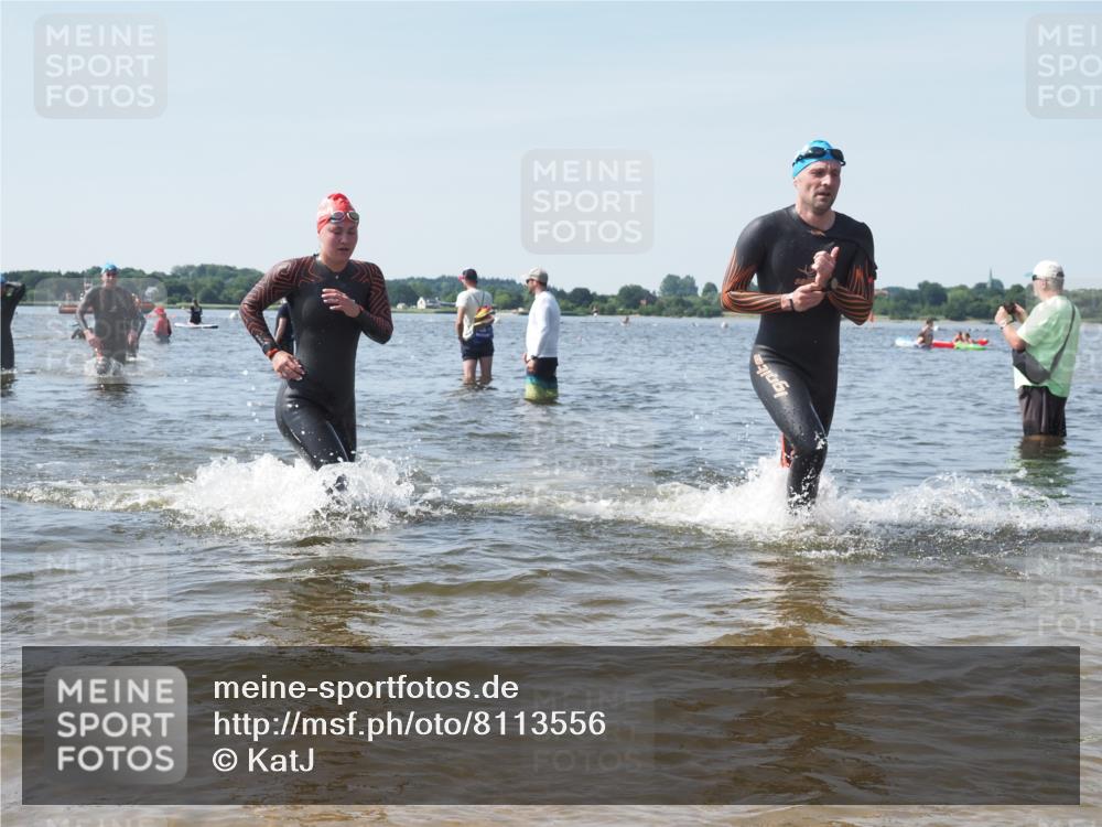 22.06.2025 - Viking Triathlon KatJ http://msf.ph/oto/8113556 22.06.2025 10:41:20 Schwimmen 54, 94, 314, 376, 390, 631 meine-sportfotos.de
