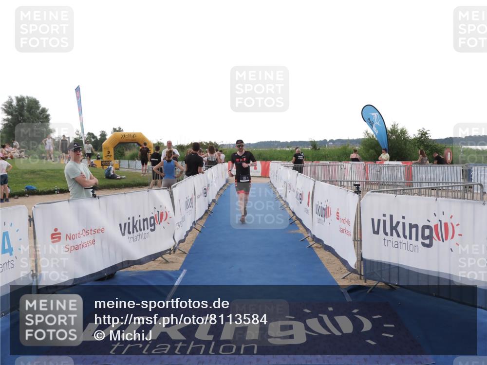 22.06.2025 - Viking Triathlon MichiJ http://msf.ph/oto/8113584 22.06.2025 16:25:44 Ziel 133, 166 meine-sportfotos.de