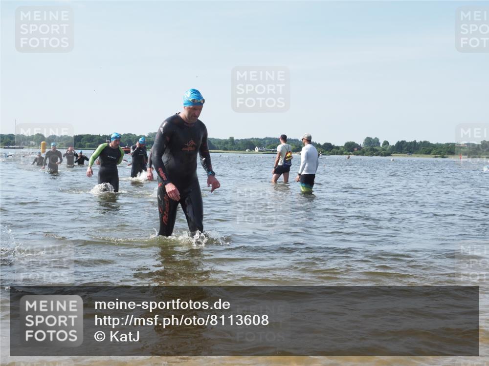 22.06.2025 - Viking Triathlon KatJ http://msf.ph/oto/8113608 22.06.2025 10:41:24 Schwimmen 54, 94, 376, 390, 505, 631 meine-sportfotos.de